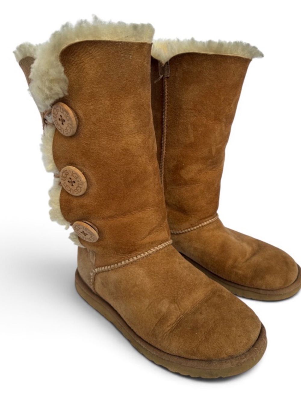 Ugg Bailey Triple Button Boot- 6